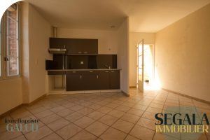 Maison à vendre à Blaye Les Mines - Cuisine - Jean-Baptiste Galud - Conseiller Immobilier Indépendant CARMAUX ALBI PAMPELONNE