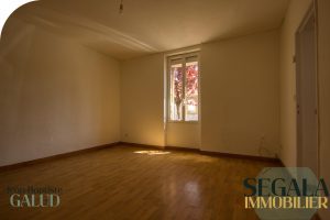 Maison à vendre à Blaye Les Mines - Chambre - Jean-Baptiste Galud - Conseiller Immobilier Indépendant CARMAUX ALBI PAMPELONNE